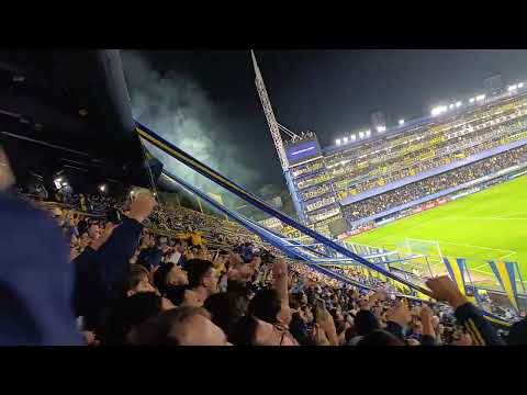 "SALIDA DE BOCA vs CRUZEIRO " Barra: La 12 &bull; Club: Boca Juniors &bull; País: Argentina