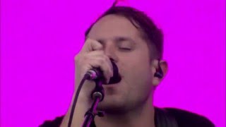 HEALTH "L.A. Looks" LIVE at Day for Night Festival