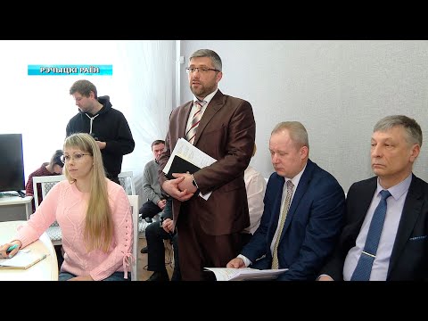Иван Крупко провел в Речице прямую линию и прием граждан видео