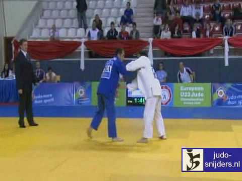 Judo 2009 Antalya: Julien Ottaviani (FRA) - Ashley McKenzie (GBR) [-60kg].avi