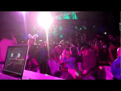 Lil Kim "The Jump off" live with DJ KoKo @ Harrah's Pool After Dark Halloween Weekend