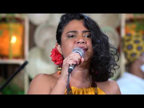 Saracoteado em Devaneios - Ercília Lima. Part. Juliana Morena.