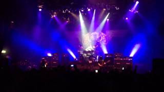 Motorhead Lemmy gets a bottle thrown at him!!