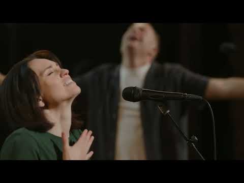 Lift Up Holy Hands // Hannah McClure, Bethel Music