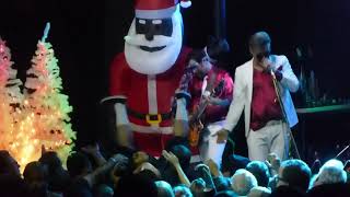 Me First and the Gimme Gimmes - Leaving On A Jet Plane (John Denver) - SANTA ANA