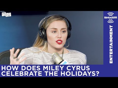 Miley Cyrus Wants to Be Friends with Ariana Grande