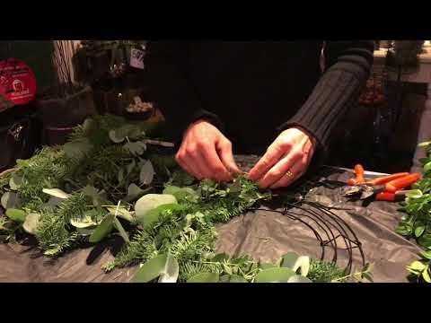 Binda krans till dörren - så gör du