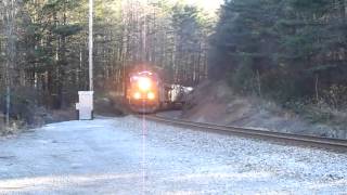 preview picture of video 'CSX Northbound at Altapass, NC 11/25/12'
