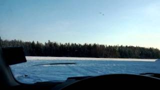 preview picture of video 'Ice driving Volvo V40 T4 on frozen lake Storljusen'