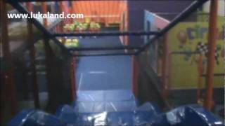 preview picture of video 'Luka Land Niort plaine de jeux pour enfants réalisée par Playmart. Visite guidée de la structure'