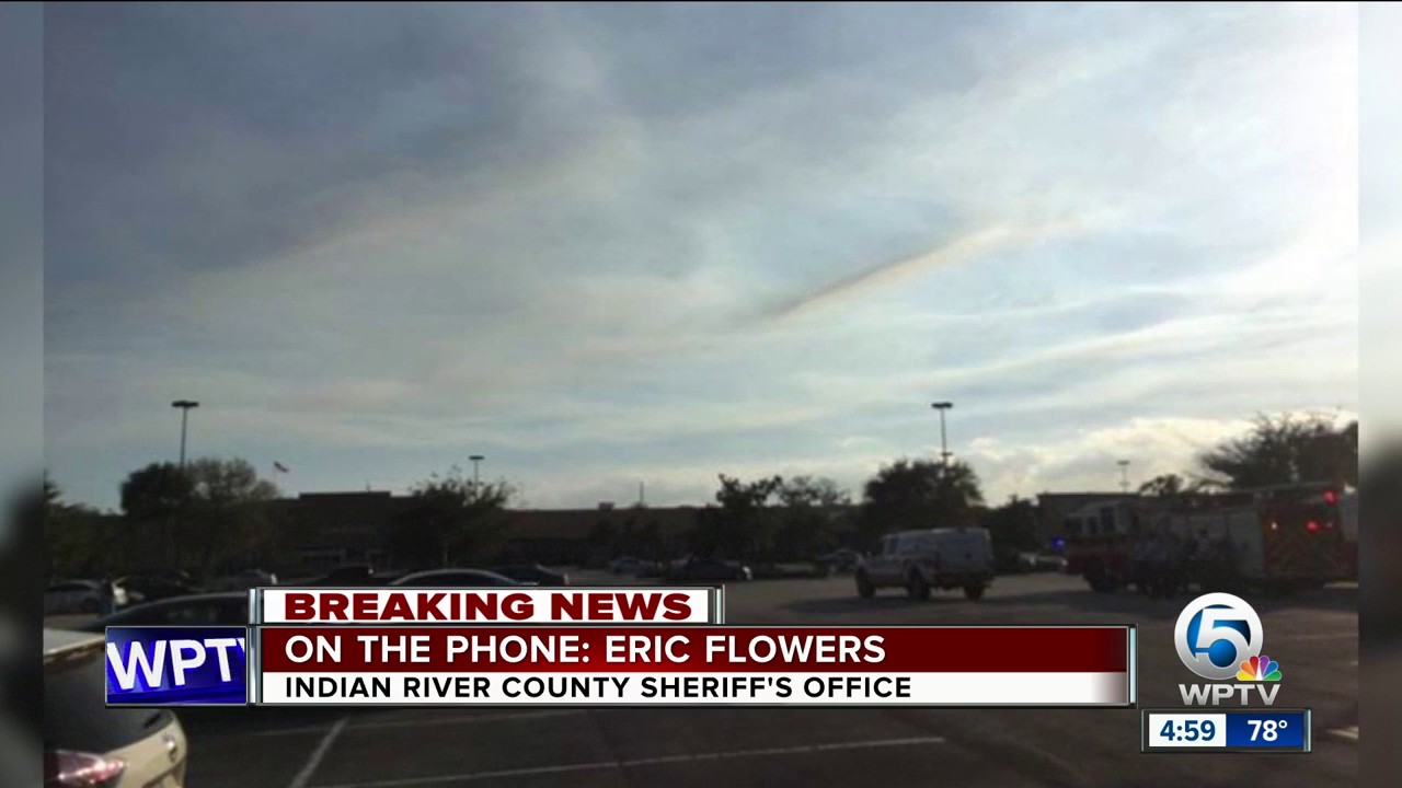 Bomb threat forces evacuation of stores