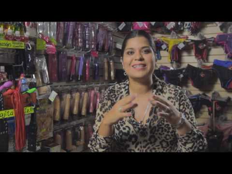 download lagu mp3 mp4 Vestidas Desnudas, download lagu Vestidas Desnudas gratis, unduh video klip Vestidas Desnudas