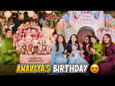 Anaviya’s 1st Birthday 🍰❤️| Hiru khala Sab say Bara Gift Lay kay Ai 😋😂| Hira Faisal | Sistrology