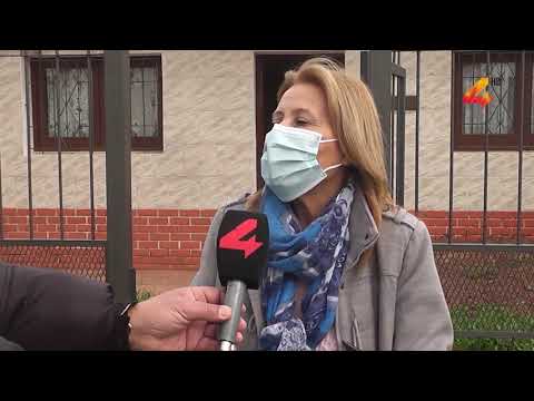 Menalvina Pereira Das Neves- Cerros de vera: Barométrica desagota tanque a un lado del camino