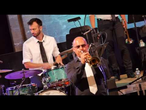 Pertuis A night in Tunisia