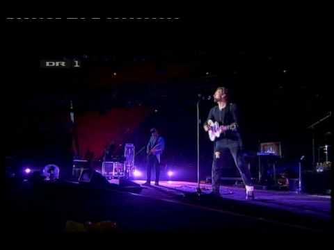 Coldplay - Strawberry swing (Live Roskilde festival 2009)