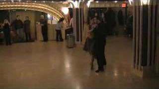 Diego Escobar y Angi Staudinger Tango Performance @101 Waltz