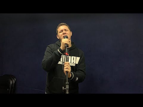 I'm Not a Girl, Not Yet a Woman - Lucas do Carmo (Live Cover)
