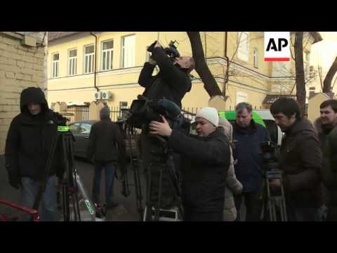 Three suspects in acid attack on Bolshoi art director Sergei Filin arrive at court