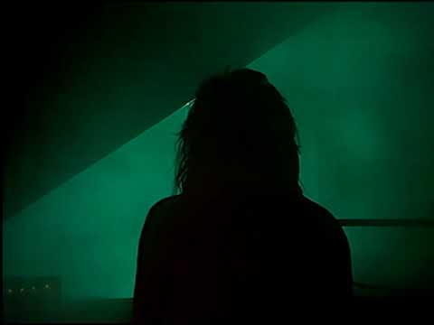 Videoclip de In The Lap Of The Gods (Live At The Rainbow, London / November 1974) — Queen