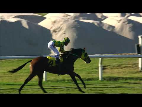 210403 c03 STOP THE MUSIC