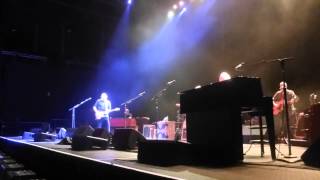 Crosby, Stills &amp; Nash - Love the One You&#39;re With [Stephen Stills song] (Houston 08.25.14) HD