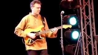 Roland Cabezas guitar solo on "Kalavati" with Trilok Gurtu Band / Israel 2011