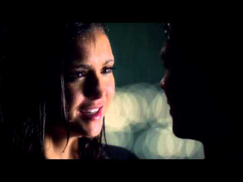 The Vampire Diaries S06E07 - Last scene on "Another love"