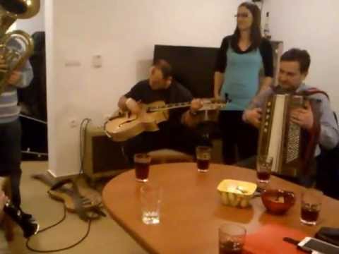 Smeh Klarineta - Ansambel KvinŠest (na vajah)