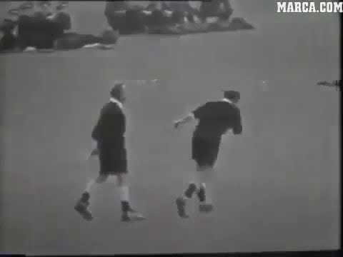This penalty was awarded to Real Madrid's Puskas in the 1960 UCL final vs Frankfurt