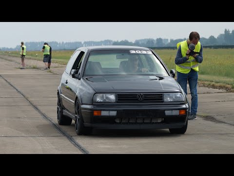 Thumbnail for Porsche 911 TURBO S vs 580HP GOLF 3 | DRAG RACE | ACEELERATION Sound by Porsche 911, Porsche