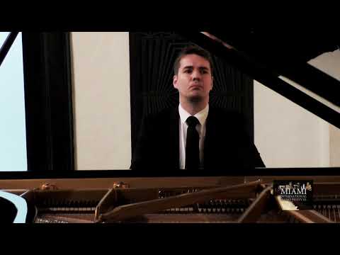 Daniel Lebhardt Plays Beethoven Sonata No 18 in E flat Major Op. 31 No. 3 I: Allegro Thumbnail