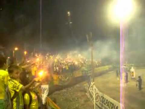 "Alta tension sur Aguantee" Barra: Alta Tensión Sur &bull; Club: Atlético Huila