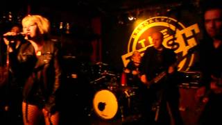 The Wild Ones (Tribute Band to The Runaways) covering Gotta Get Out Tonight by The Runaways