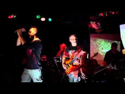 Stin Scatzor - That Bloody Wall (Live @ JH Nootuitgang 25-06-2011)