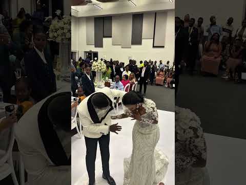 Very DRAMATIC COUPLE 😂😂 #wedding #dance #bridemaid #nigerianwedding