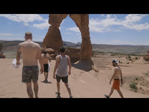 Our Last Night GOES HIKING at ARCHES NATIONAL PARK!