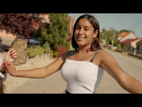 Mini Castkovske cajenky - Tanecne cover video od GipsyMTBand