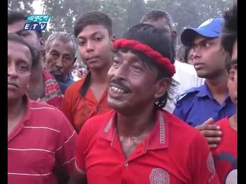 ঝিনাইদহে লাঠিখেলা দেখতে অসংখ্য মানুষের ভীড়