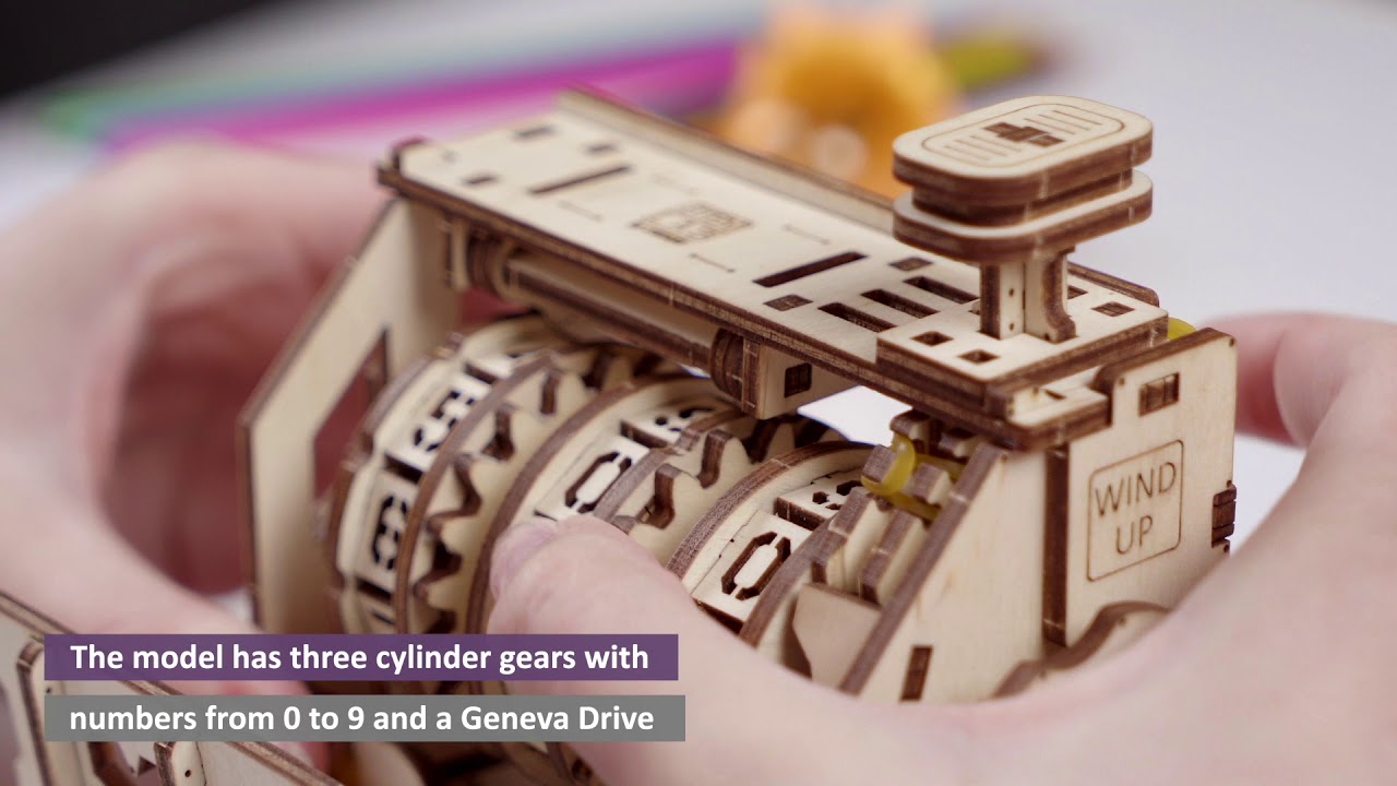 Ugears 3D dřevěné mechanické puzzle STEM klikací počítadlo