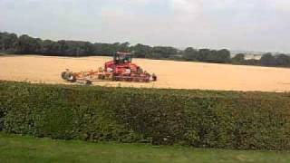 preview picture of video 'Case 535 Quadtrac Cultivating at Deal Kent.'