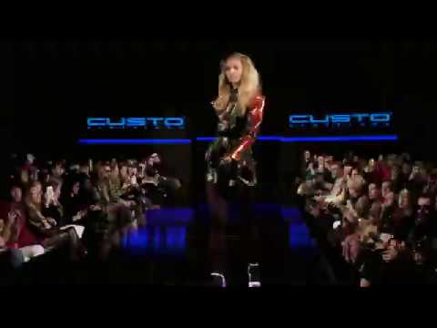 #FirstOnHauteLife - Custo Barcelona Fall Winter 2020/21 - New York Fashion Week | Full Fashion Show