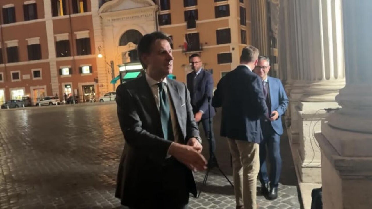 Conte: Meloni sfiduciata, apra la crisi e vada a casa