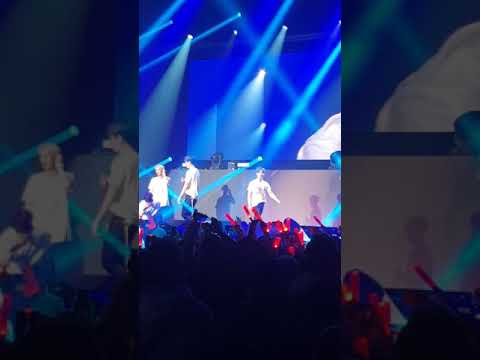 Rhythm Ta (Rock Remix Encore) - iKon Sydney 2018