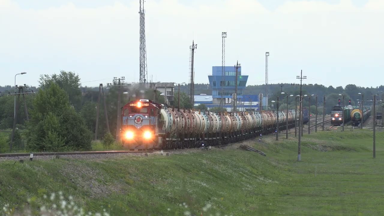 Тепловоз C36-7i-1531 на ст. Маарду / GE C36-7i-1531 at Maardu station