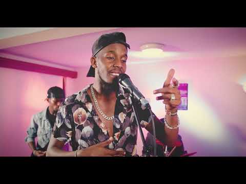 BEST MUGITHI MASH UP-VICKI VIKTA(LIVE RECORDED)
