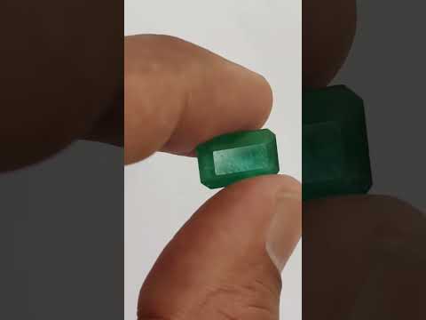 Natural emerald 4.55 carat