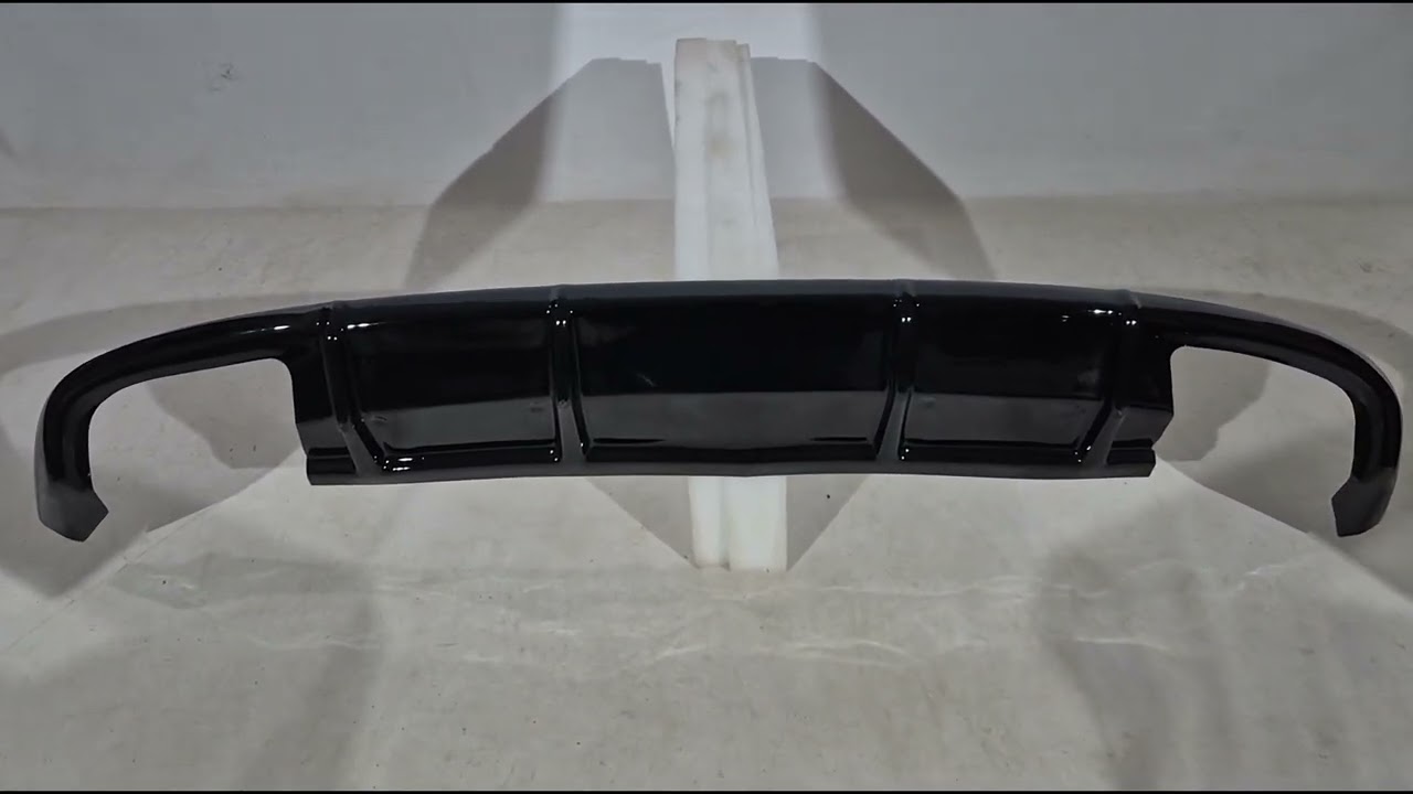 Skoda Superb 2015–2024 Bageste diffuser DPT V-1 (blank sort) Video 1