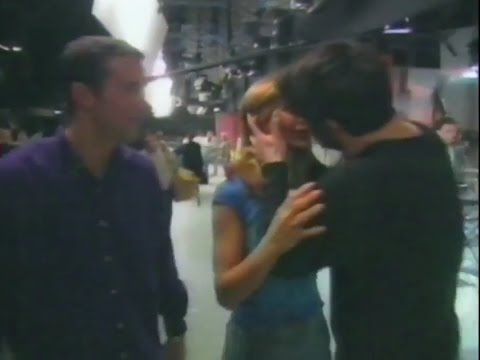 Matt LeBlanc kisses Jennifer Aniston 1998