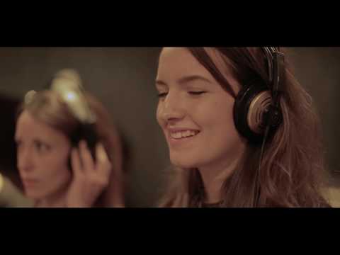 Santa Claus Is Coming To Town [Video]